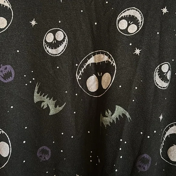 Disney Black Nightmare Before Christmas Sleeping shirt - Picture 2 of 6